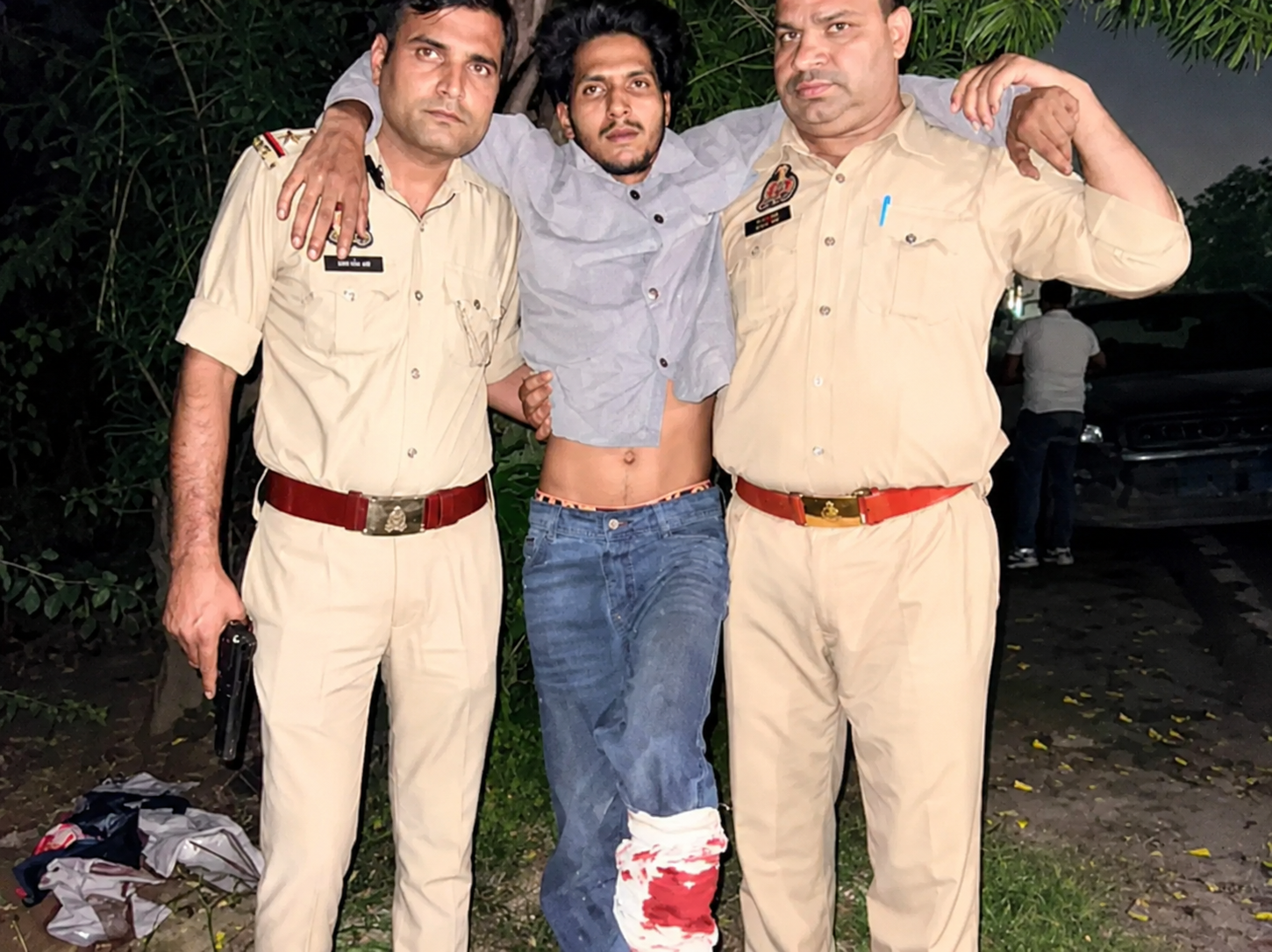 इंदिरापुरम में पुलिस मुठभेड़ में स्नैचर गिरफ्तार, पैर में लगी गोली
