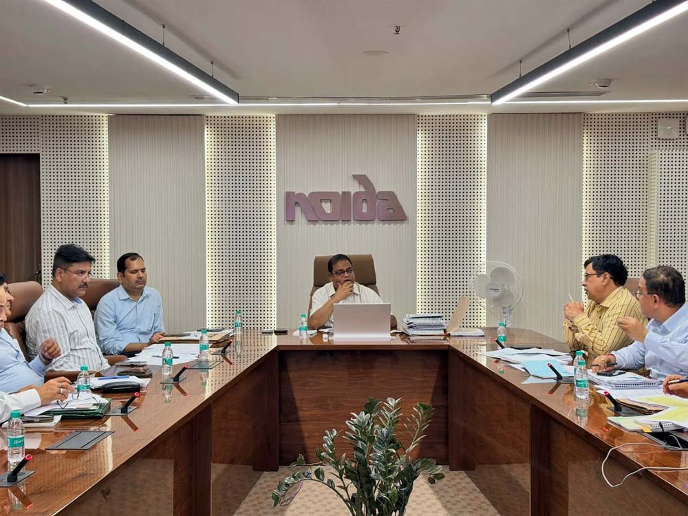 नोएडा में दिवाली से 5 प्रतिशत आबादी के भूखंडों पर मिलेगा कब्जा, बकायेदारों से वसूली के लिए प्राधिकरण सख्त