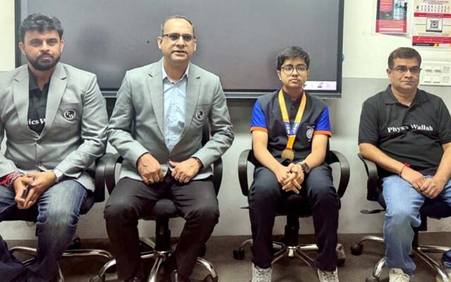 फिज़िक्सवाला (पीडब्ल्यू) के सुमंत गुप्ता ने 19वें इंटरनेशनल ओलंपियाड ऑन एस्ट्रोनॉमी एंड एस्ट्रोफिजिक्स में भारत के लिए जीता गोल्ड