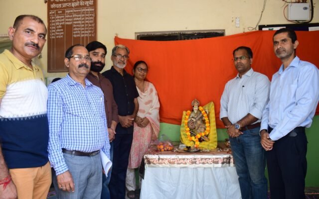 श्री कृष्ण इंटर कॉलेज में भव्य विज्ञान प्रदर्शनी का आयोजन, छात्रों ने दिखाए मॉडल और प्रोजेक्ट