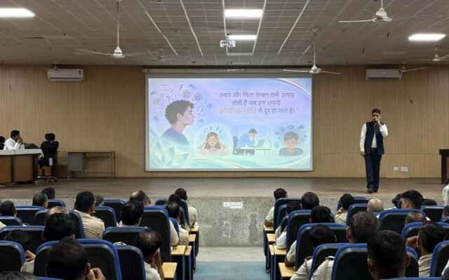पुलिस कर्मियों के मानसिक स्वास्थ्य और बेहतर जीवन के लिए भावातीत ध्यान पर परिचयात्मक कार्यक्रम