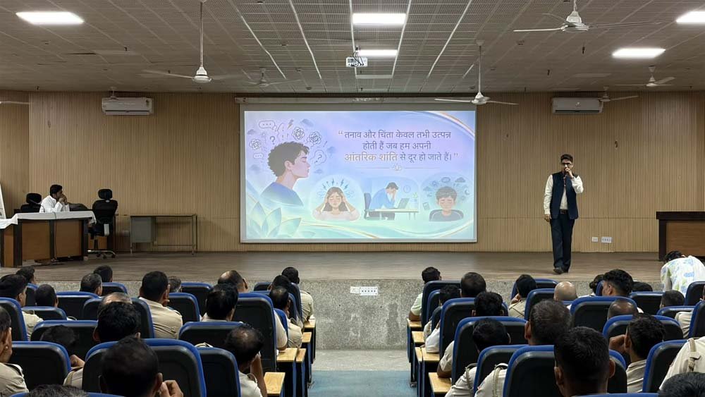 पुलिस कर्मियों के मानसिक स्वास्थ्य और बेहतर जीवन के लिए भावातीत ध्यान पर परिचयात्मक कार्यक्रम