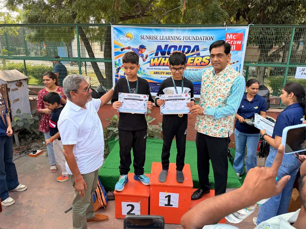 नोएडा व्हीलर्स में 230 खिलाड़ियों ने दिखाया दमखम, तिरंगा लेकर स्केटिंग करने उतरे विशेष खिलाड़ी