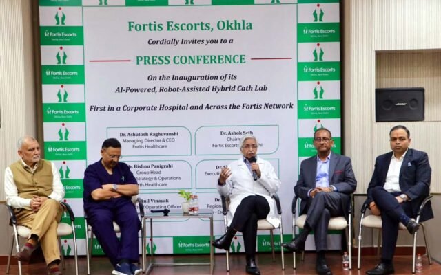 फोर्टिस एस्कॉर्ट्स में एआई और रोबोटिक तकनीक से लैस हाइब्रिड कैथ लैब का उद्घाटन, जटिल हृदय रोगों के इलाज में मिलेगी नई सुविधा