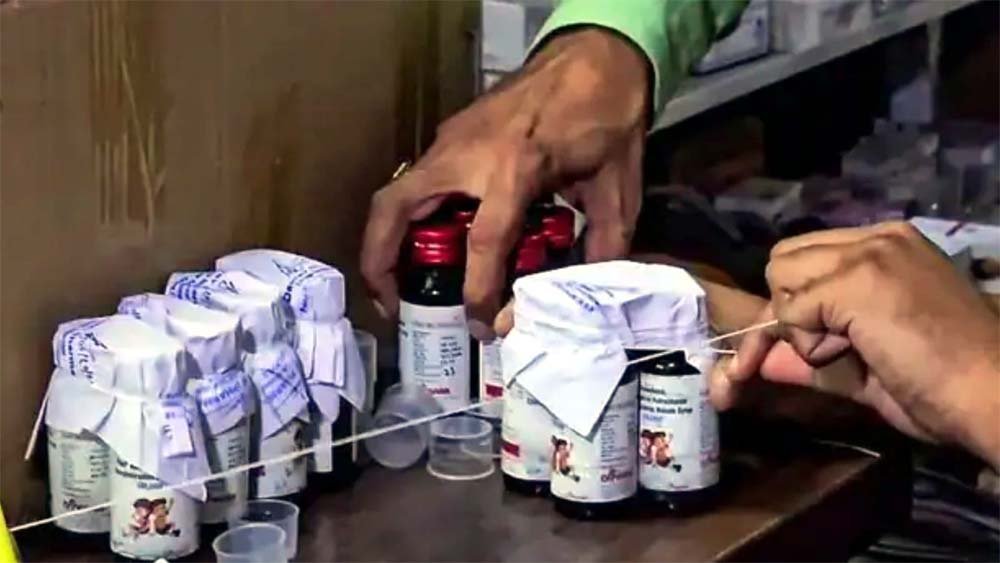 गाजियाबाद में ₹85.80 लाख की कोडीन कफ सिरप बरामद, तीन आरोपी गिरफ्तार