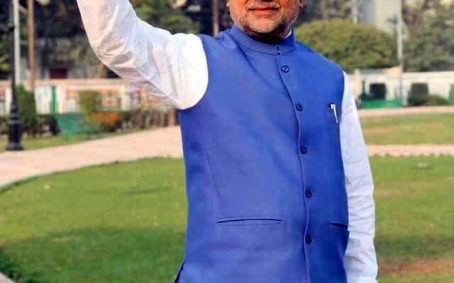 पद से नहीं जनविश्वास से बनता है जननायक