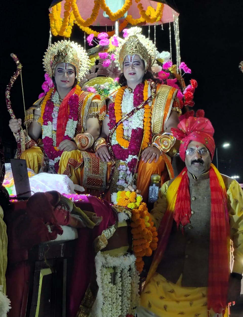 नोएडा में धूमधाम से निकली भगवान श्रीराम की भव्य बारात, सीता विदाई के मार्मिक दृश्य ने भक्तों को किया भावुक