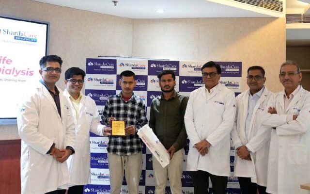 ग्रेटर नोएडा: शारदाकेयर हेल्थसिटी में ‘द लाइफ बियॉन्ड डायलिसिस’ कार्यक्रम, किडनी ट्रांसप्लांट कराने वाले मरीजों के अनुभवों को किया साझा